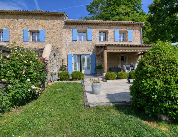 Gites-a-louer-le-mas-de-la-source-tourrettes-sur-loup-alpes-martimes-france-1