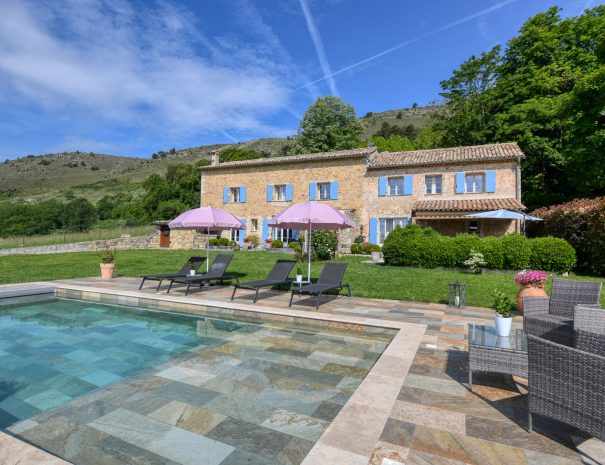 Gites-a-louer-le-mas-de-la-source-tourrettes-sur-loup-alpes-martimes-france-3